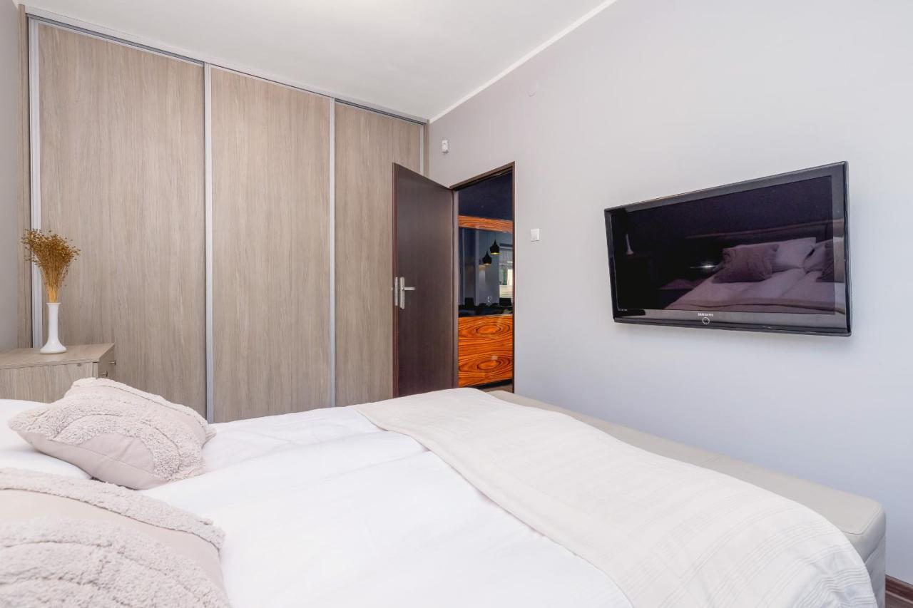 Stylish Korfantego Apartment Next To Spodek By Noclegi Renters カトヴィツェ エクステリア 写真